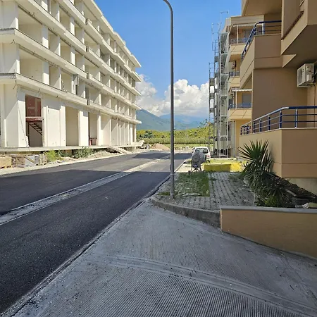 With Pool View In Rradhime Apartment Vlore