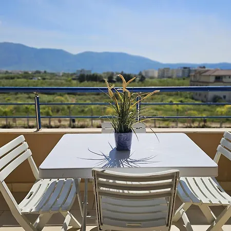 Apartment With Pool View In Rradhime Vlore