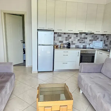 Apartment With Pool View In Rradhime *