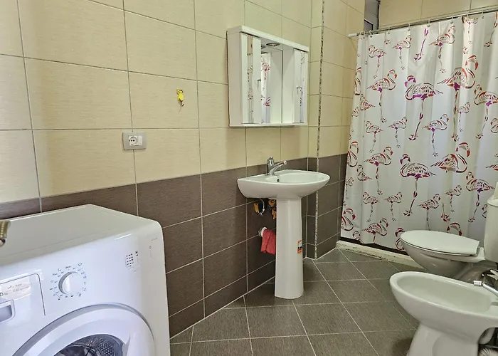 Lägenhet With Pool View In Rradhime