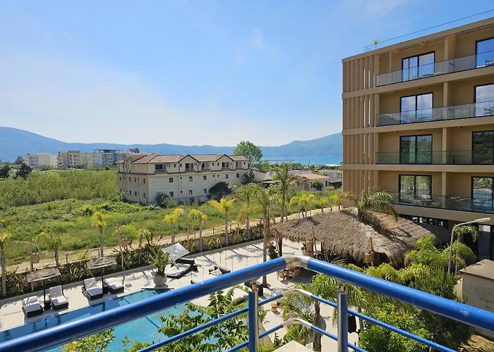 Lägenhet With Pool View In Rradhime