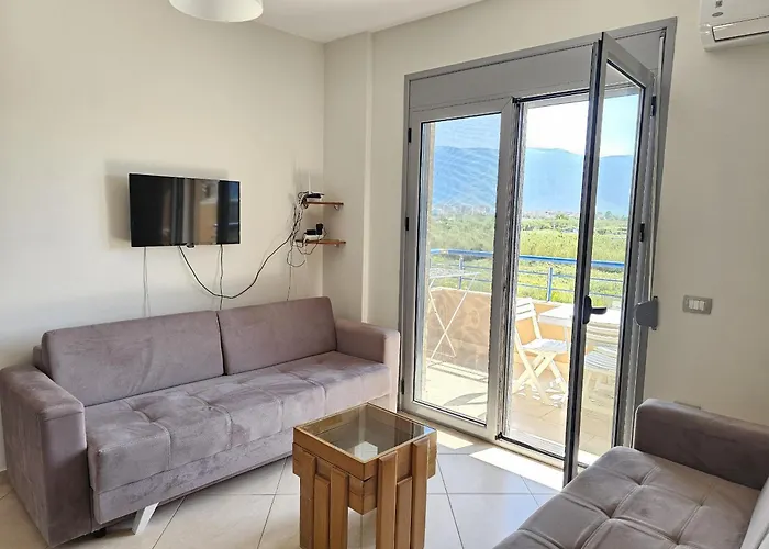 Lägenhet With Pool View In Rradhime Vlorë